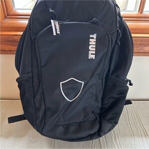 Thule Black Men's Everyday Backpack with Front Shield Logo